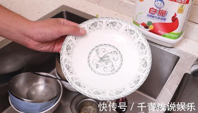 大瓶口的塑料瓶别扔了，简单改造一下，厉害又好用，家家都能用到