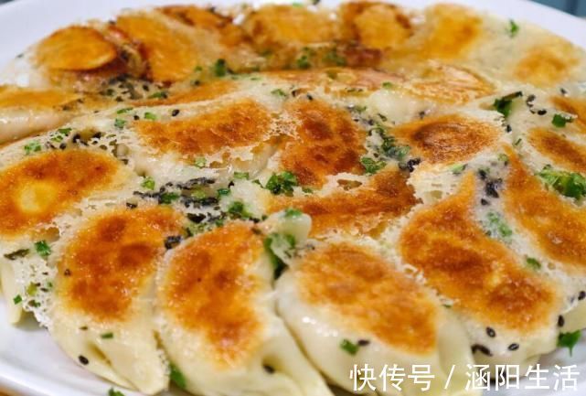 新年吃饺子，调馅时牢记放“2种油”，做的饺子鲜嫩多汁超香！