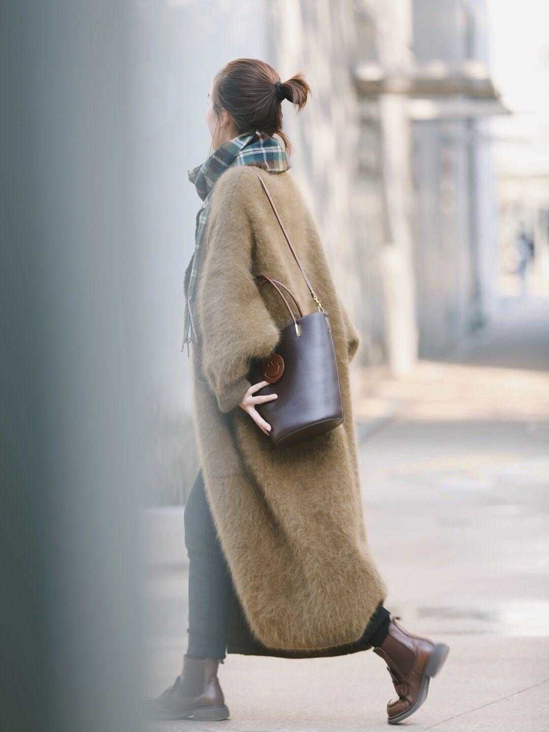 长衫 提前备几件针织长衫吧!初春穿它出门,绝对让你美到“巅峰”