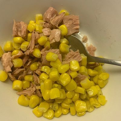 金枪鱼芝士夹馅法棍