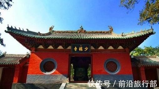 上联!千古绝对少林高僧出上联“画上荷花和尚画”,大学士妙对成绝唱