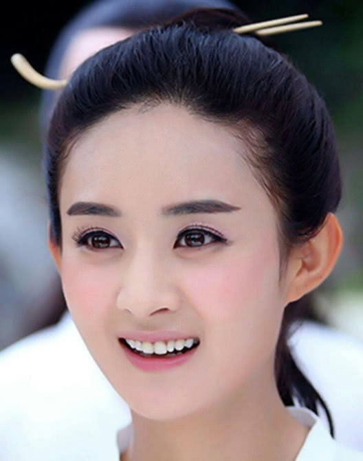 同龄人|脸上有这四种特点的人,是典型的“童颜”,老了看不出岁月的痕迹