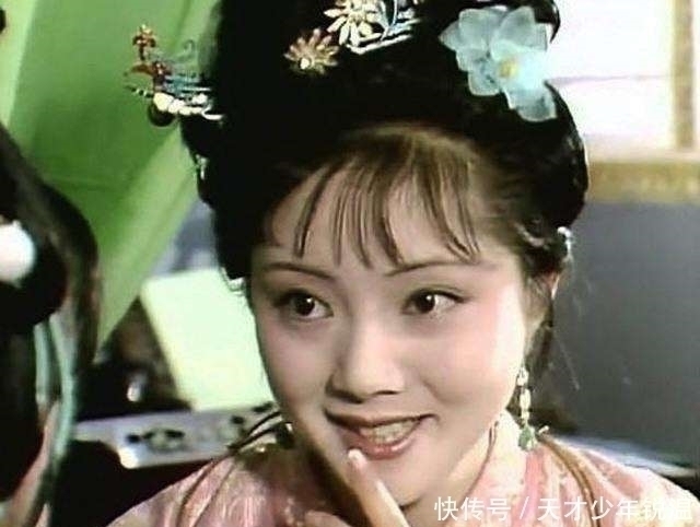 林黛玉&晴雯守夜,林黛玉高声叫门,一门之隔,晴雯为何却听不清是她?