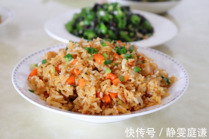 剩饭|我家的晚餐30分钟做好，三道家常菜一道凉拌菜，还有一盘炒饭