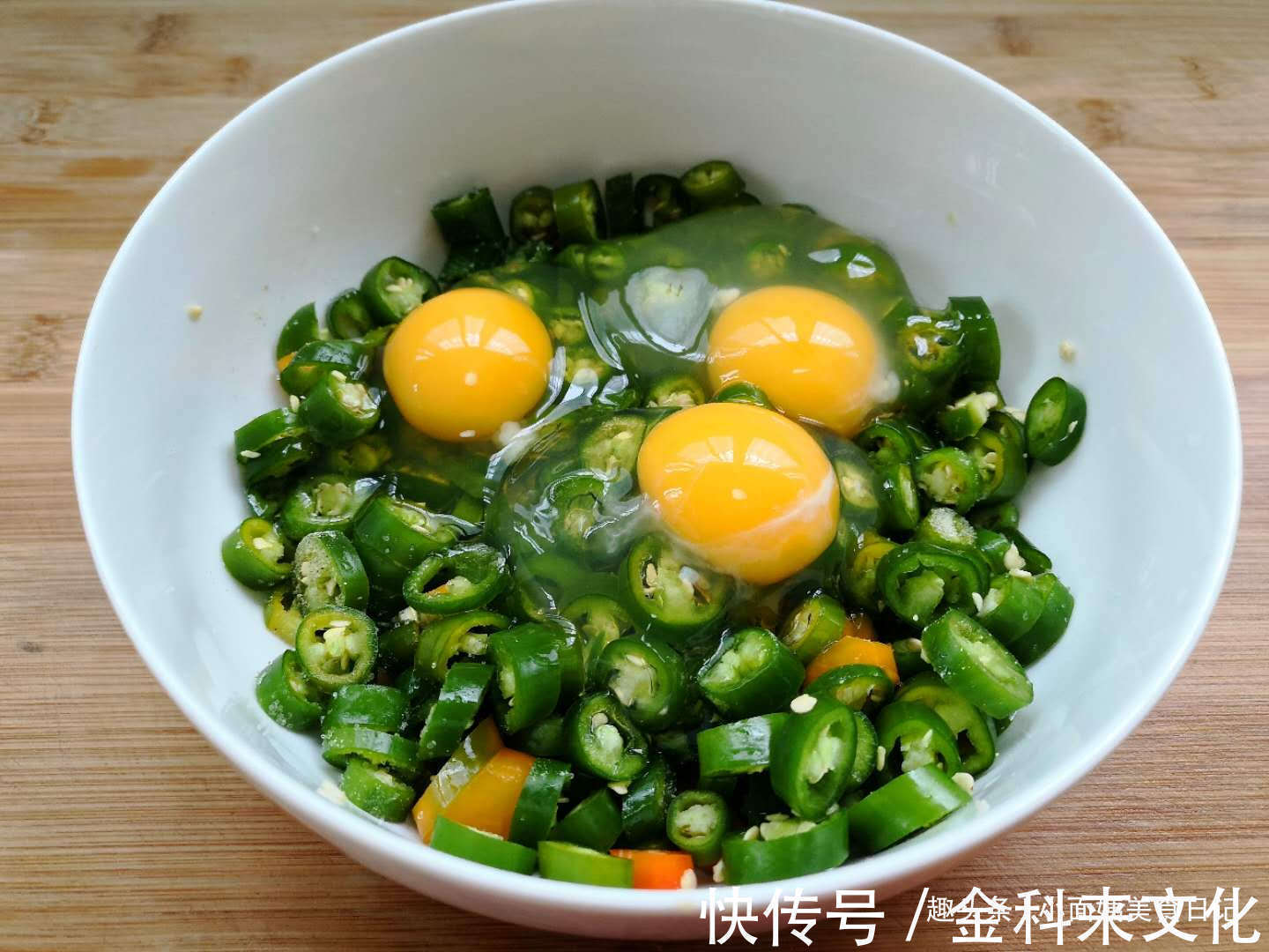 便秘|便秘最怕这菜,一周吃2次,排空黑宿便,口臭没了,大肚腩不见了