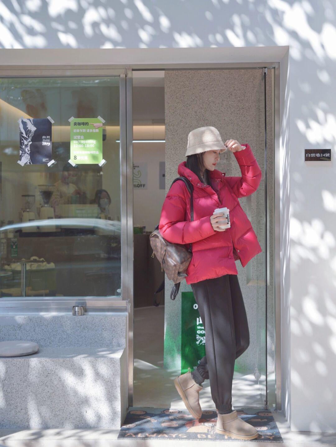 实用|终于找到冬季最保暖的单品,分享4款实用羽绒服,穿出好气质