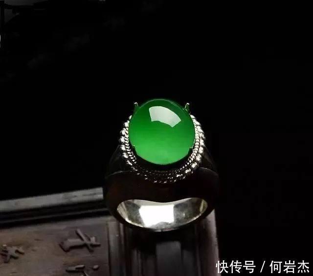  中国艺术品|他的藏品就卖出了8亿多天价死后只带走一枚翡翠戒指