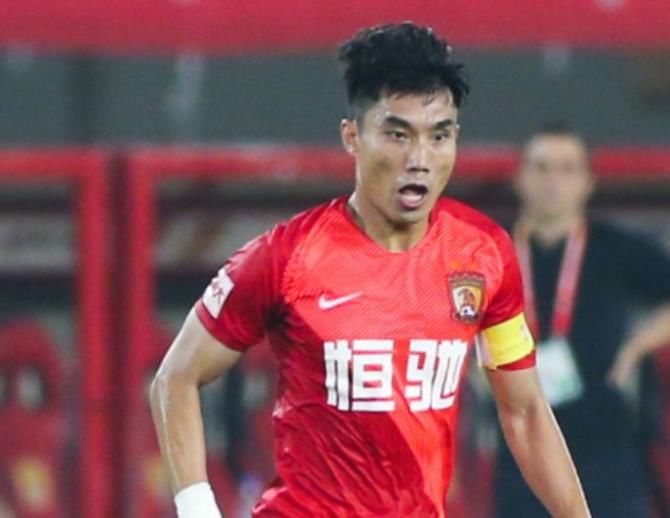 長春亞泰|是喜是悲？42歲鄭智又首發(fā)出場，球迷吐槽：中國足球真沒人了