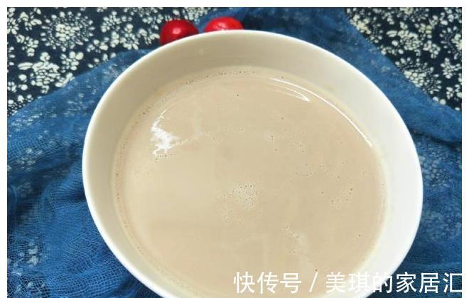 美味|破壁机食谱，3样食材放入破壁机，出锅香浓美味，秋天特别适合喝