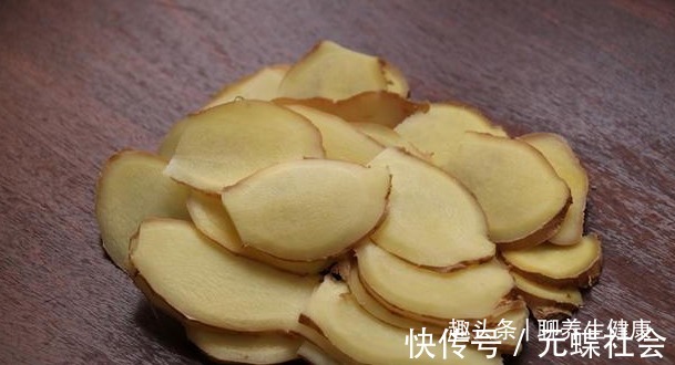 手脚冰凉|醋泡姜这样吃,坚持半个月,搞定脸色蜡黄、气虚无力、手脚冰凉!