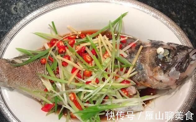 蒸鱼时，鱼需要进行腌制吗？十人九不知，难怪鱼肉又老又腥不入味