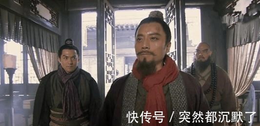 兄弟们#宋江能稳坐第一把交椅,多亏了他,梁山好汉皆惧此人,并非卢俊义