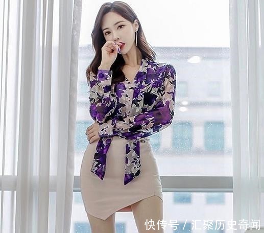 街拍|仔细看,你会发现这件花衬衫的美!