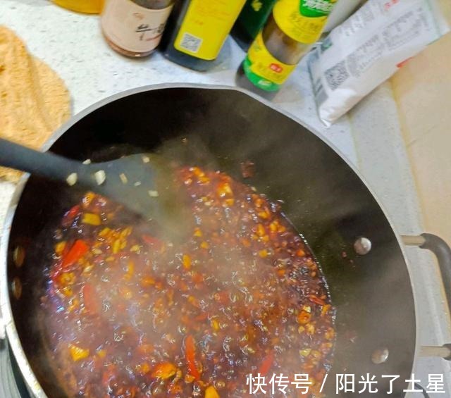 自制毛血旺，麻辣爽口，食材丰富，好吃下饭，下班来一份，超得劲！