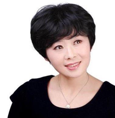 斜刘海 适合40岁中年女人发型,中年圆脸女人发型图片