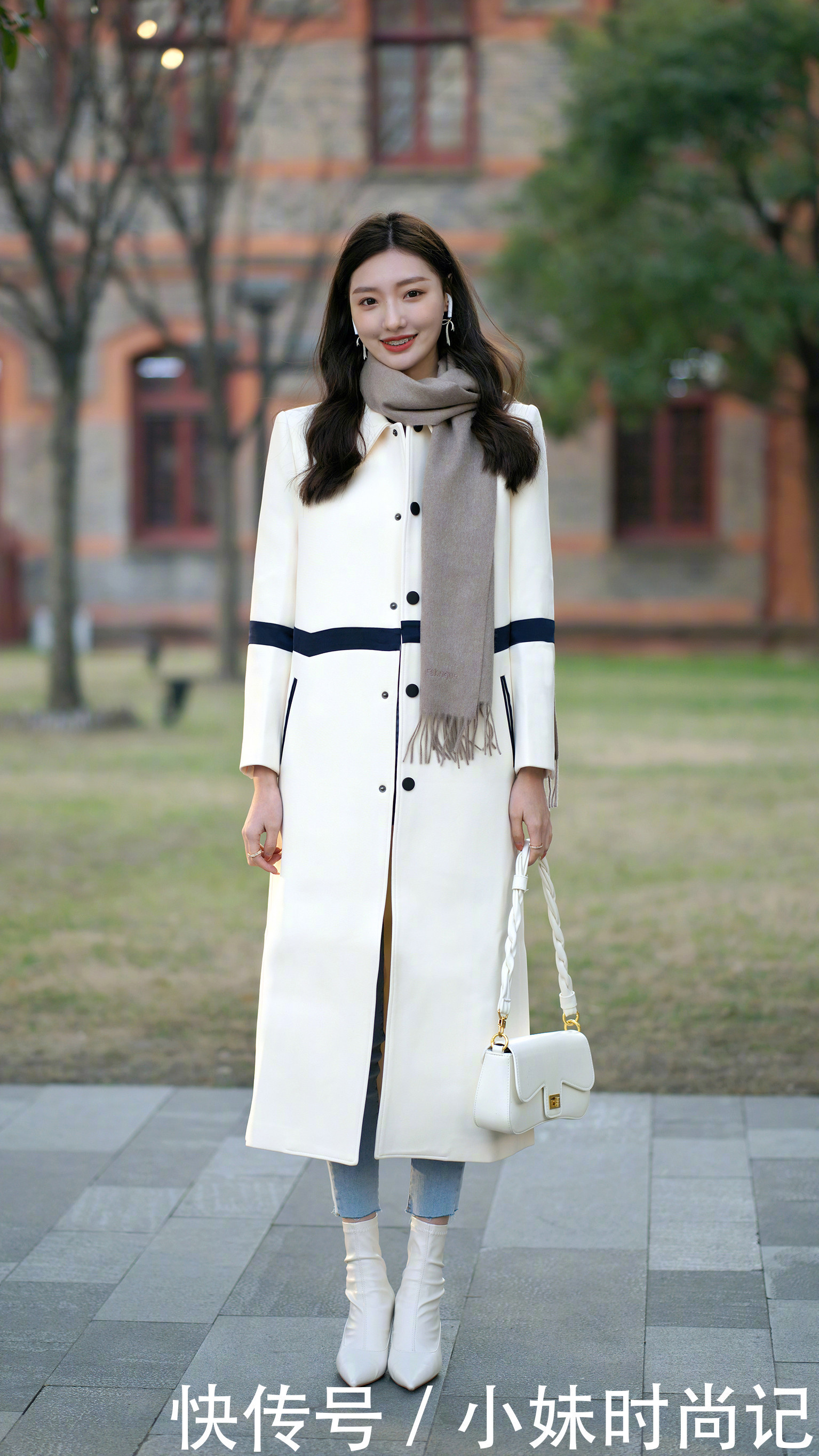 搭配冬季服装, 美容选择新品种的短靴, 时尚的外观也可以彰显时尚品味