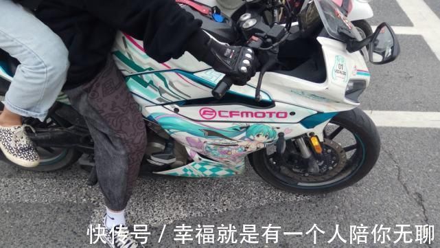 改造|谁说初音未来过气了？初音未来的痛车，还是那么潮