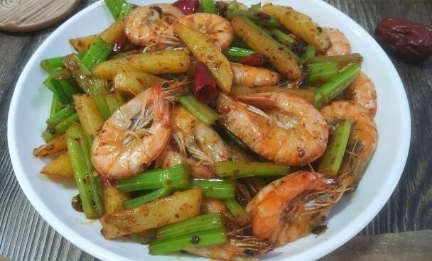 鲜虾|最美不过家常菜，几例营养美味菜谱，荤素搭配，好吃下饭没得说