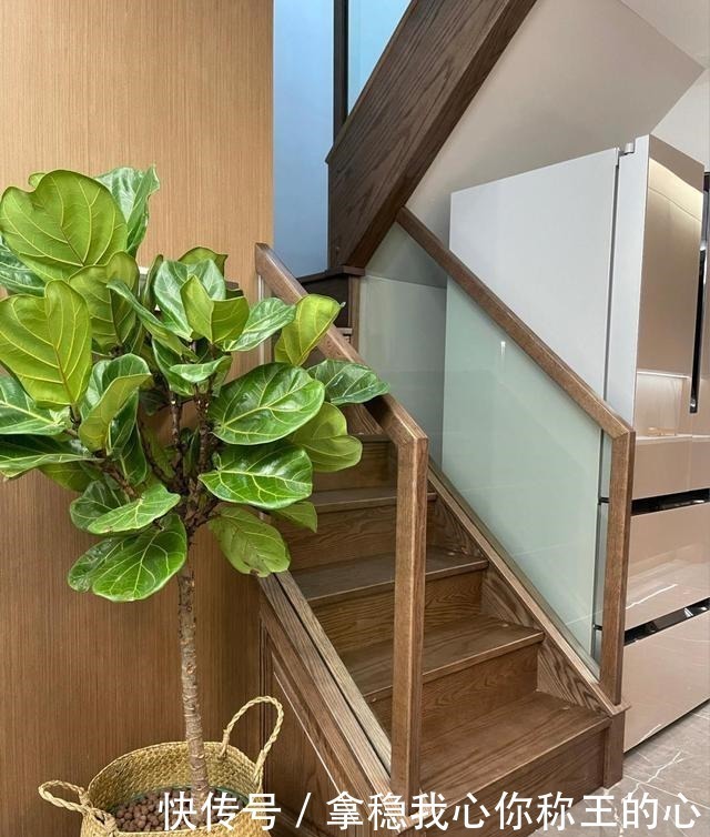 背景墙|高颜值的新房终于入住，电视墙非常大气，儿童房床头打柜子很实用！