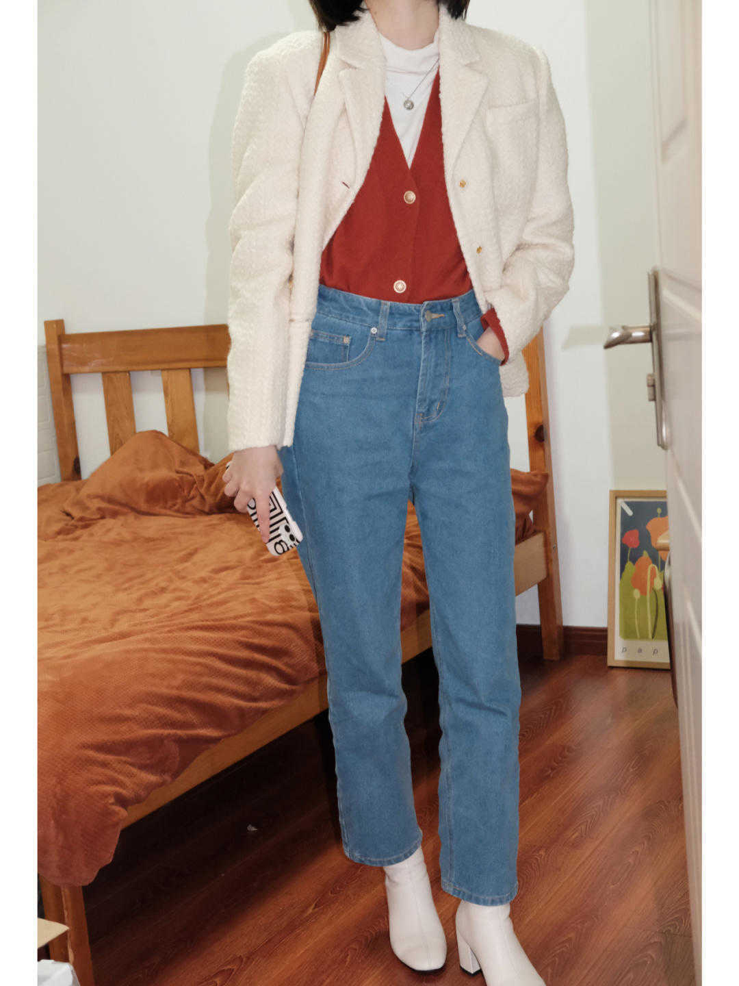 米黄色|别再说冬季单品穿不出减龄效果了!码住这四套造型,唯美又有气质