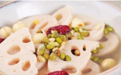 山楂|女生来生理期，使劲吃3种食物，可排出子宫污血，体重嗖嗖狂降