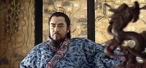 罗贯中&这首诗全篇都是千古名句,几乎人人都会背,但作者是谁却少有人知