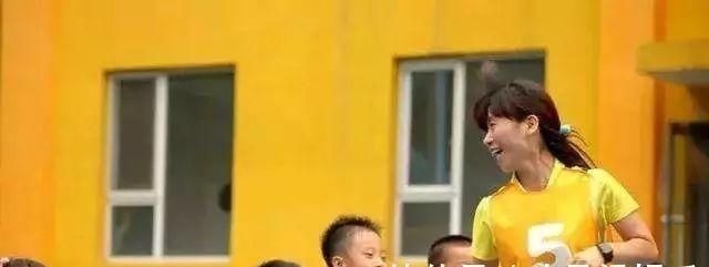 幼儿园老师|这4个细节,可以看出孩子是否被幼儿园老师喜欢,尤其是第一个