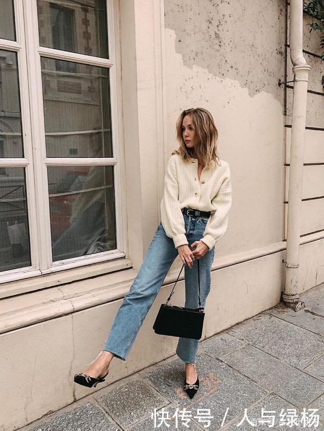 早秋出镜最高的经典搭配,“毛衣+阔腿裤”简约时髦,温柔还保暖