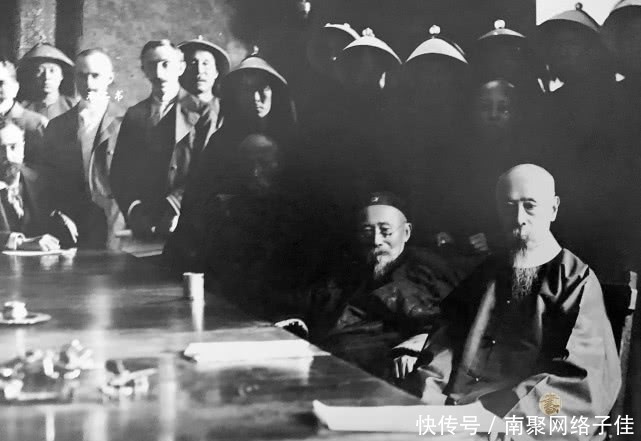 义和团拳民|清末老照片:慈禧西逃回銮时的衰落之景,镜头下李鸿章向联军求和