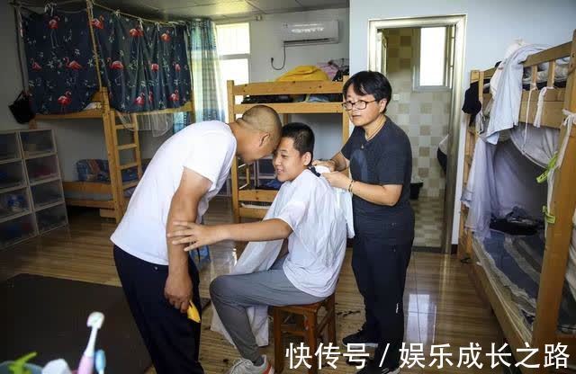 家长|星星小镇:一群自闭症家长的自我救赎