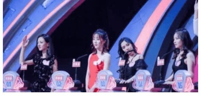 相亲节目火了整整10年，全是托就算了，知道女嘉宾都是哪来的吗？