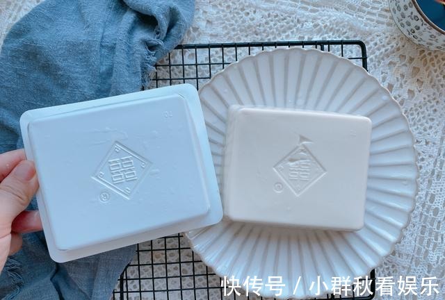 小葱|嫩豆腐最好吃的做法,经济实惠,简单2步,鲜香滑嫩拌饭真的绝了