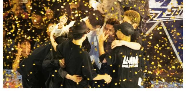 《这就是街舞4》，王一博跳街舞的天赋还是很强的，比如律动方面