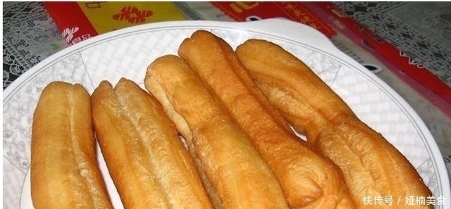 炸油条不用发面，放一天都不皮，孩子都吃不够，赶紧收藏吧！
