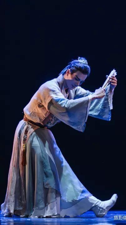 胡岩谈中国古典舞作品《纸扇书生》的创作_【快资讯】