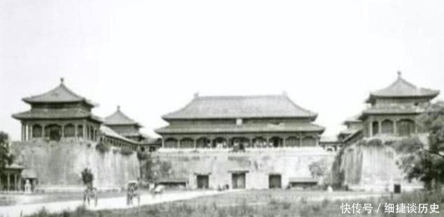 慈禧|慈禧逃亡后,日本人拍下紫禁城原始照片,杂草丛生入目满眼荒凉