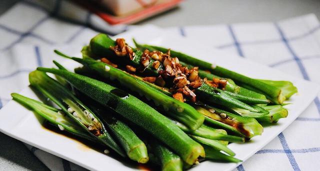 关键|为什么你炒的秋葵又苦又涩这一步是关键,很多人都忽略了