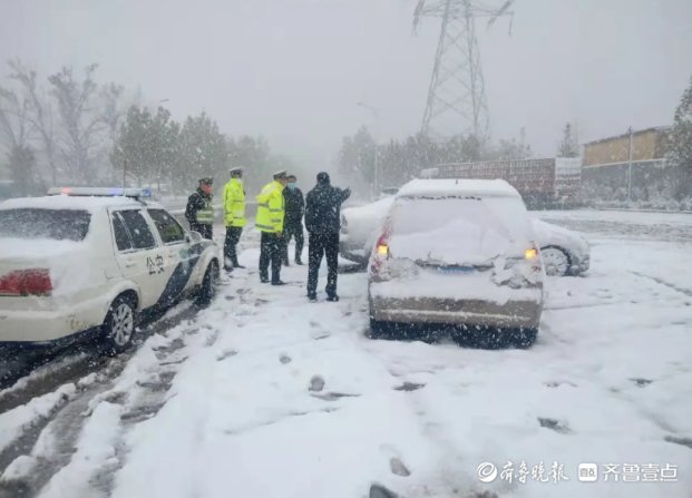 聊城|直击！风雪中聊城街头的逆行者！他们全力守护在路面一线