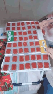 |搞笑GIF动图,给家里的金毛洗个澡之后,它自闭了!