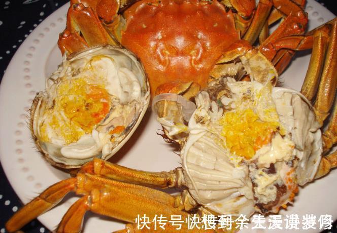 蒸大闸蟹,直接蒸是大忌,学会3个技巧,不掉腿不流黄,鲜嫩美味