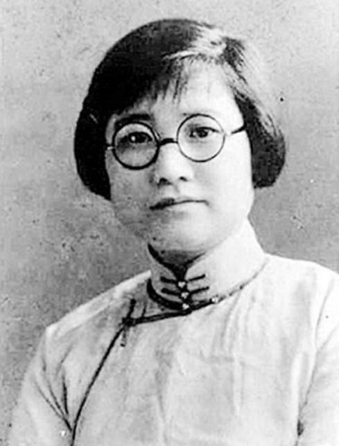 女作家@在鲁迅面前她谦虚称“学生”,但鲁迅过世后,她用半生时间骂鲁迅