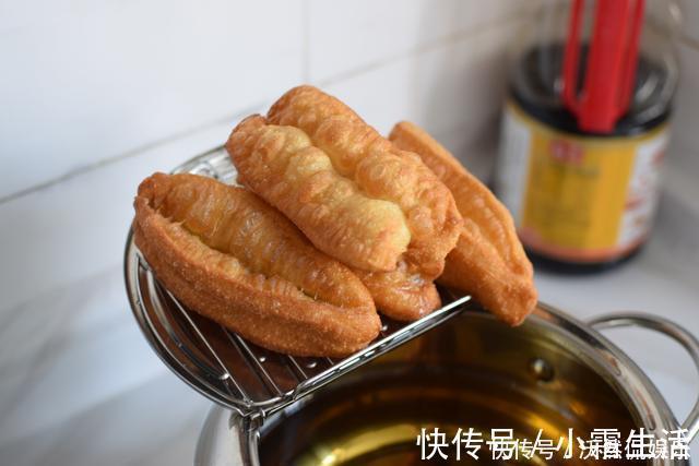 我家油条从不买，自己做各个空心，配方屡试不爽，我每次都成功