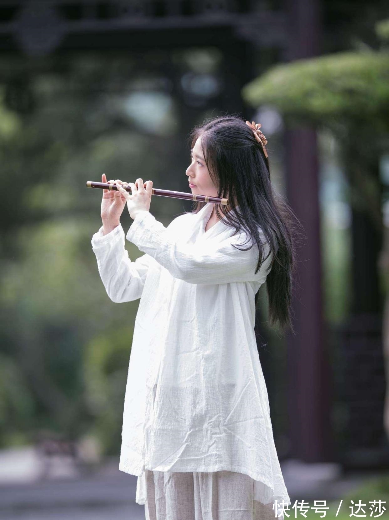 明月池!原创诗十首·夜静凭高清不寐,神仙洞里饭胡麻