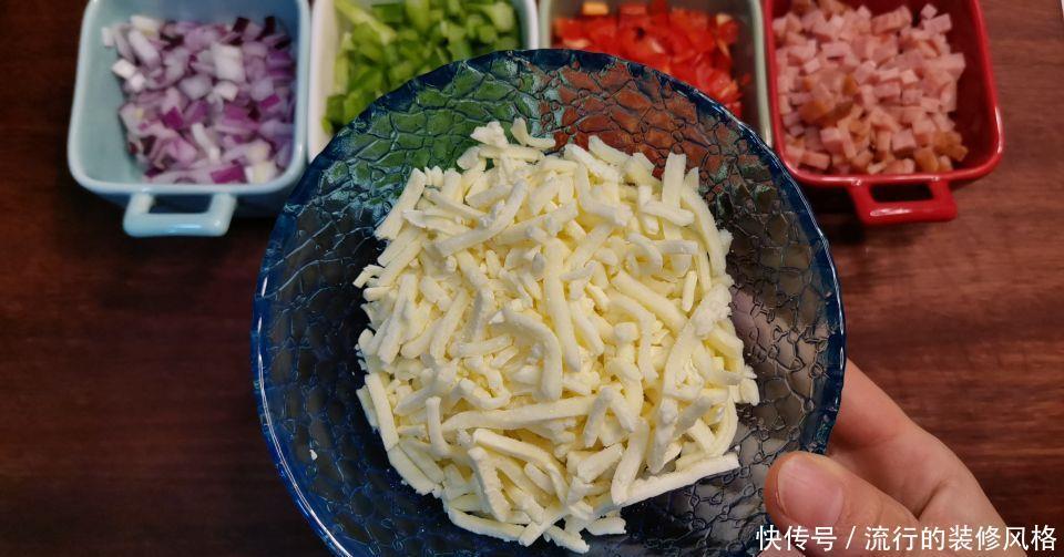 饺子皮|想吃披萨不用买,剩饺子皮就能做,快手早餐孩子超喜欢