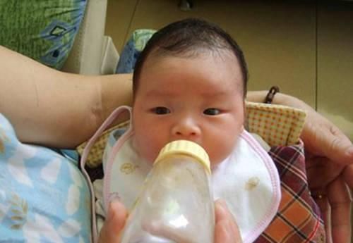 孩子|母亲自责13岁的娃最多长到1米5,儿科医生家长都有这个毛病