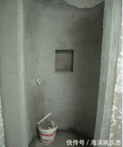 淋浴房|老爸为了省钱自己砖砌淋浴房,原以为寒酸,没想到成了小区红人!