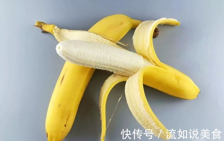 香蕉作为水果太寻常，但皮却是养花的好东西！