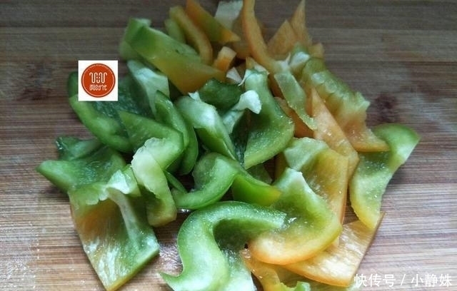 夏天茄子最好吃,5分钟学会3种做法,做法非常简单、吃一次忘不了