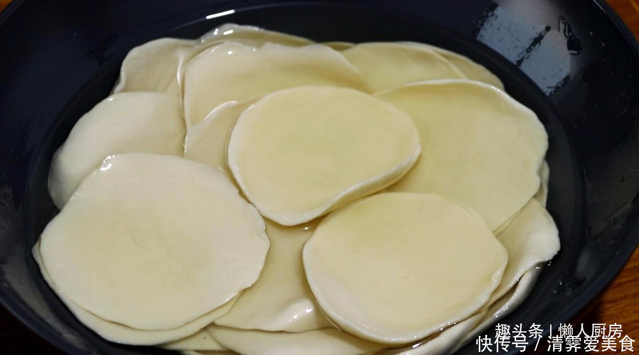 薄饼|这是薄饼最简单的做法,柔软筋道不破皮,放凉了也不发硬