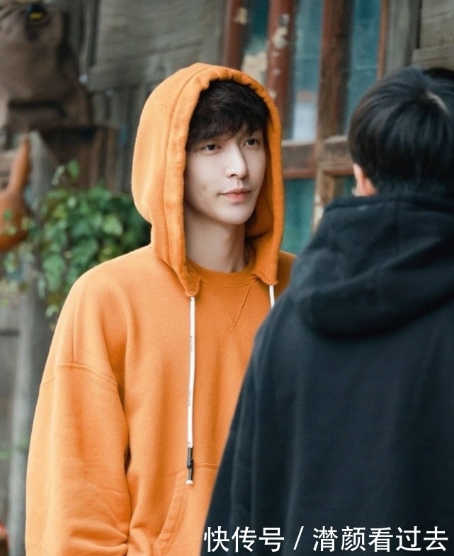 向往的生活|又被炒CP?杨紫张艺兴有点磕上热搜,何炅戏称两人是拖拉机组合